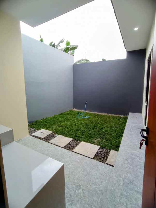 dijual rumah gentan ngebo
