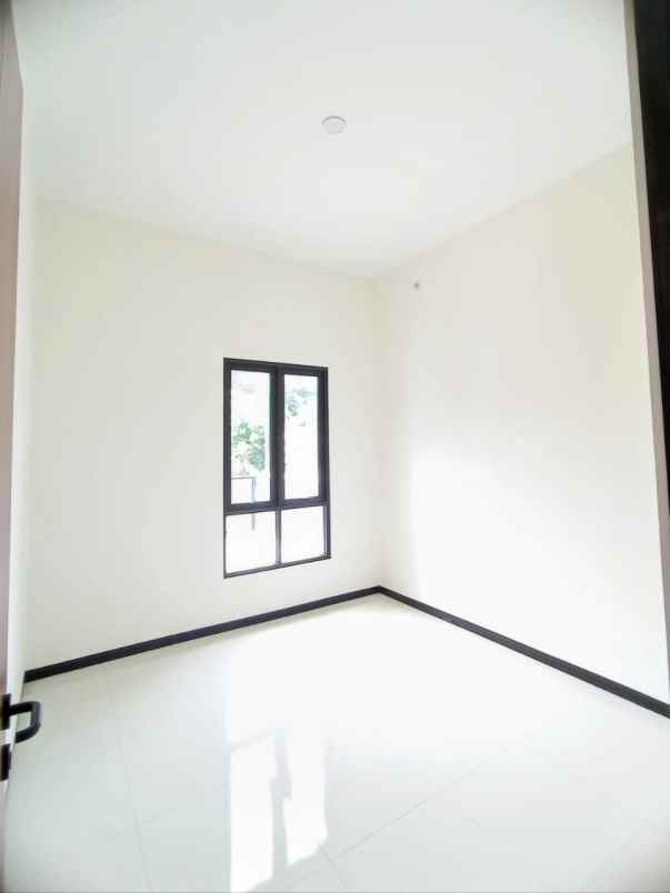 dijual rumah gentan ngebo