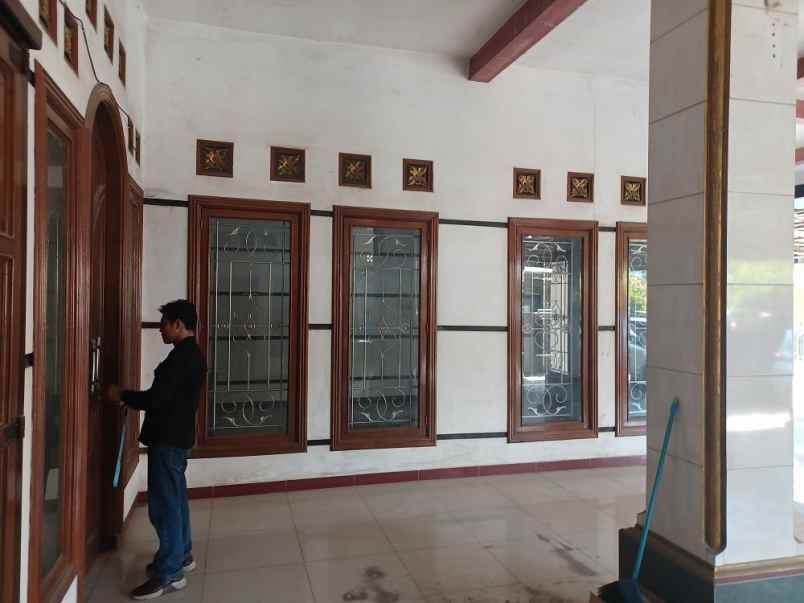dijual rumah gg ross iii wanasari kec