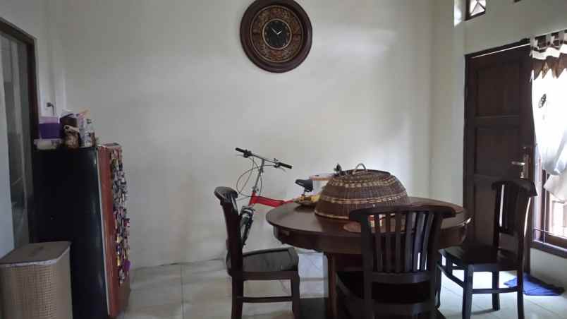 dijual rumah gg sejahtera