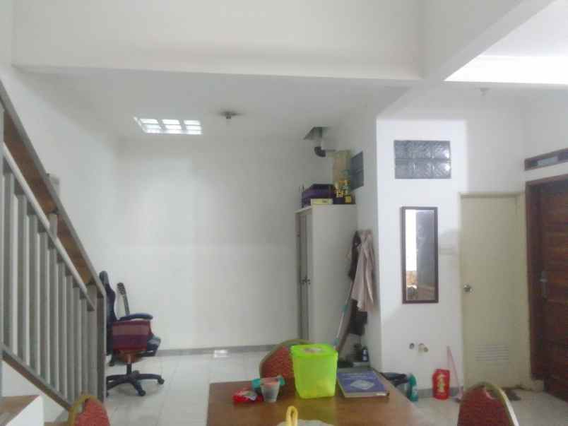 dijual rumah graha bukit raya