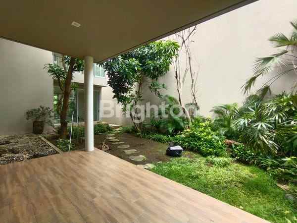 dijual rumah grand peninsula park