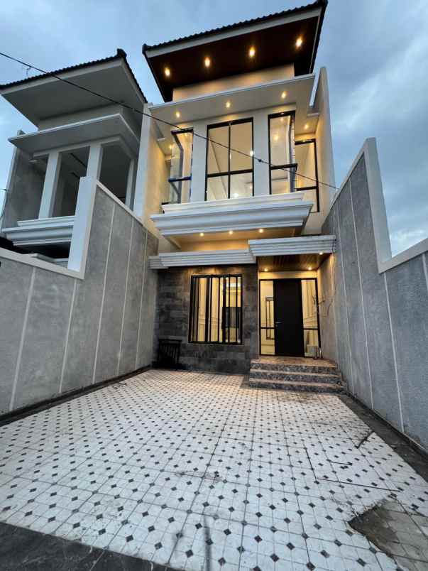 dijual rumah greenlake wonorejo