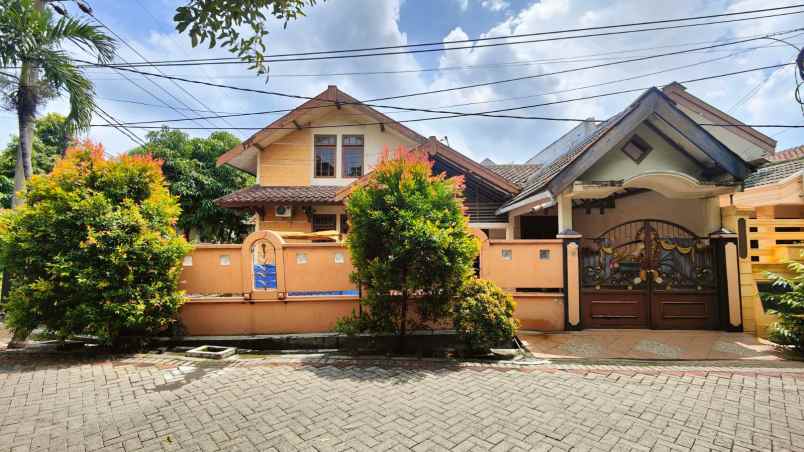 dijual rumah griya kebraon