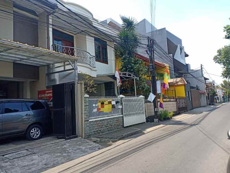 dijual rumah gunung batu pasteur