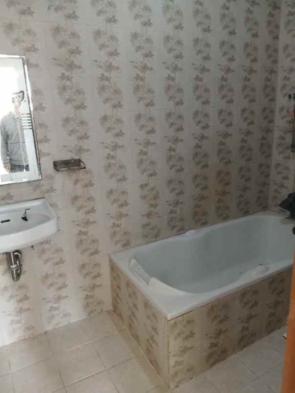 dijual rumah harapan baru