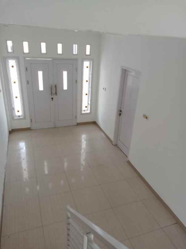 dijual rumah harapan baru