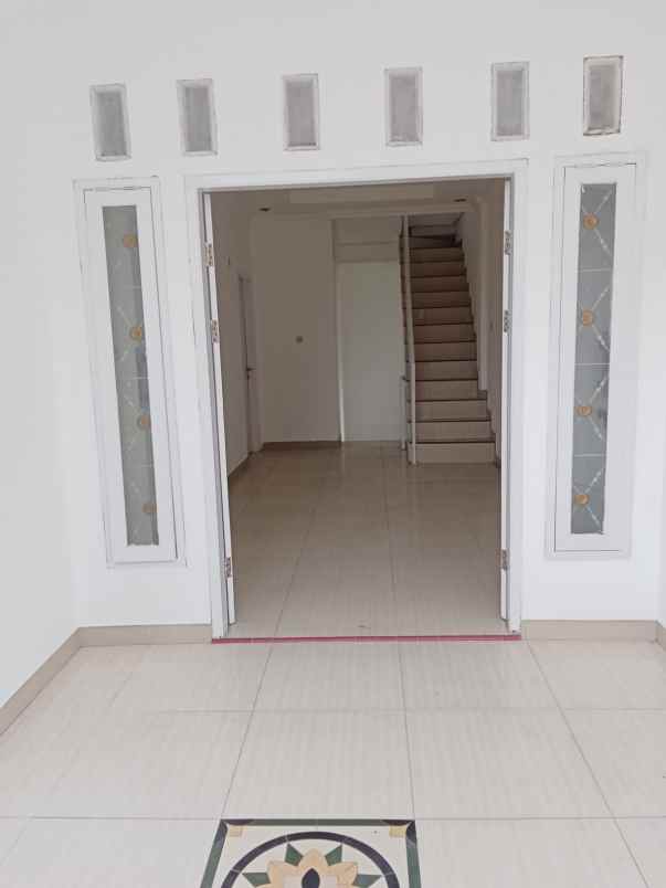 dijual rumah harapan baru