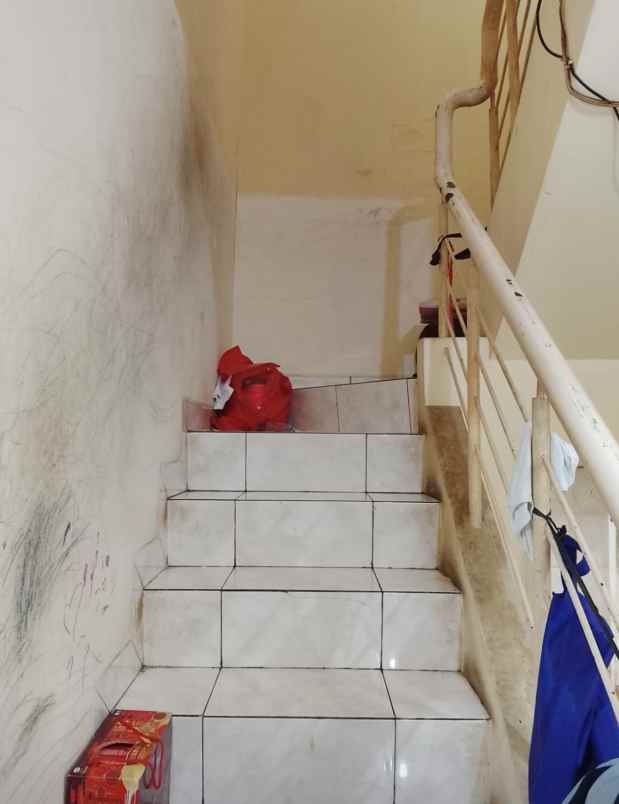 dijual rumah harapan indah