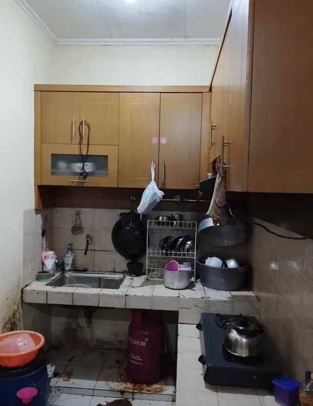 dijual rumah harapan indah