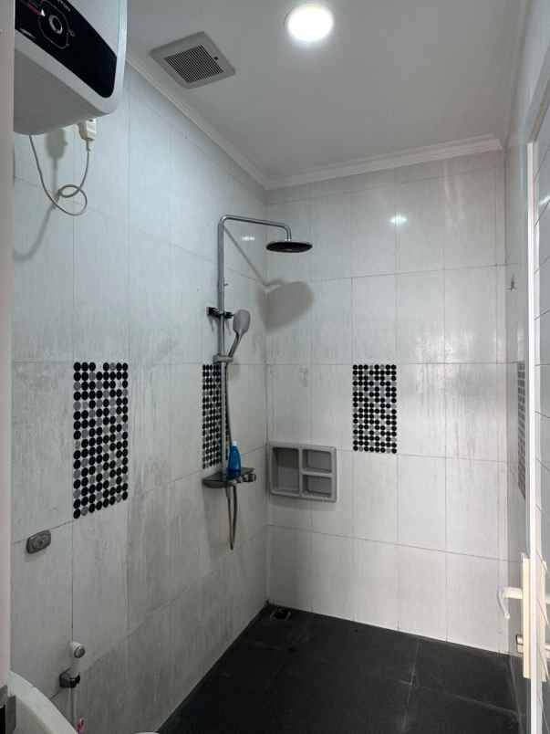 dijual rumah hook jl alam tajur residence bogor timur