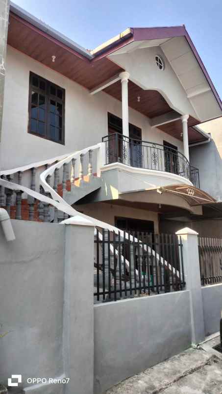 dijual rumah itc cempaka putih