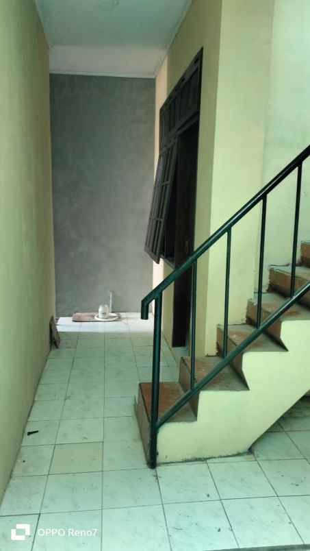 dijual rumah itc cempaka putih