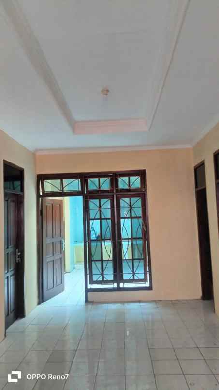 dijual rumah itc cempaka putih