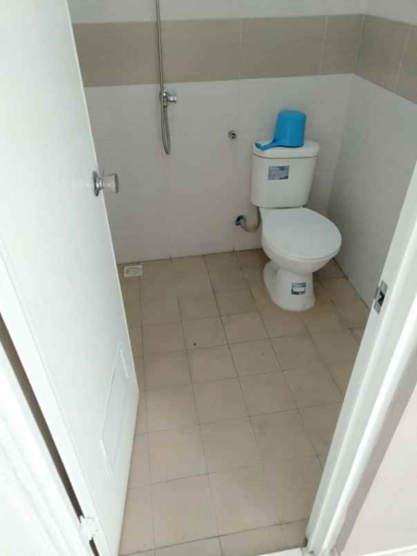 dijual rumah jade hamlet menganti surabaya