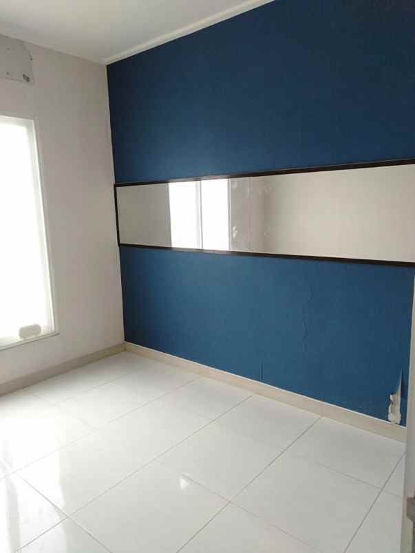 dijual rumah jade hamlet menganti surabaya