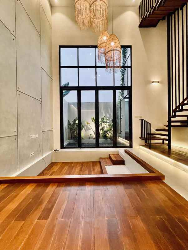 dijual rumah jagakarsa