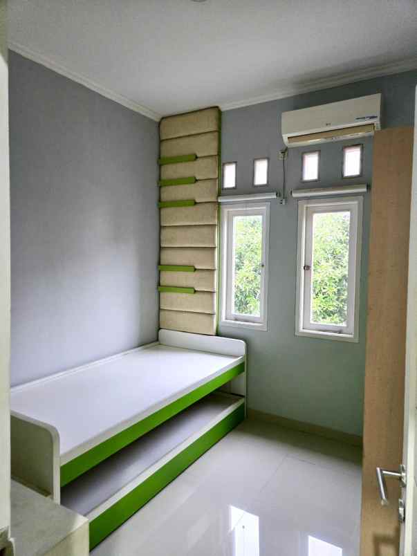 dijual rumah jagakarsa