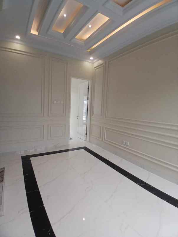 dijual rumah jagakarsa