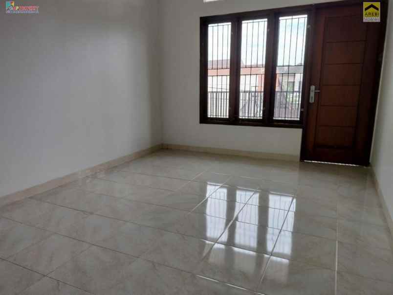 dijual rumah jagakarsa jakarta selatan