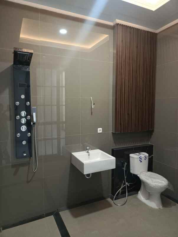 dijual rumah jagakarsa jakarta selatan