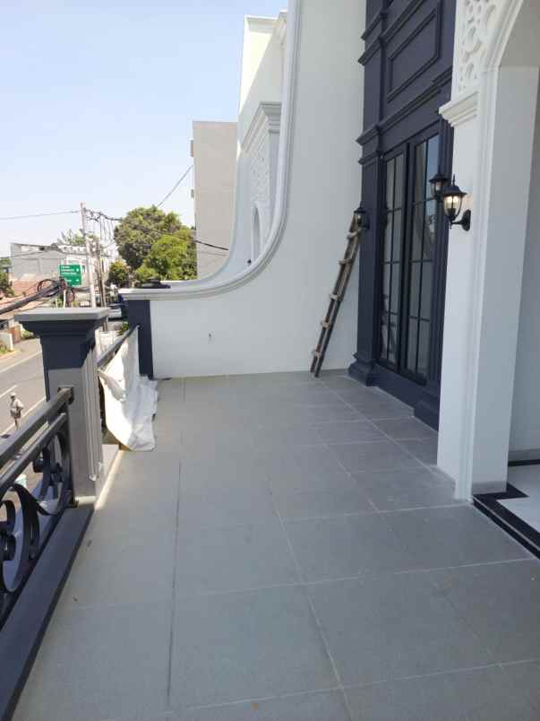 dijual rumah jagakarsa jakarta selatan