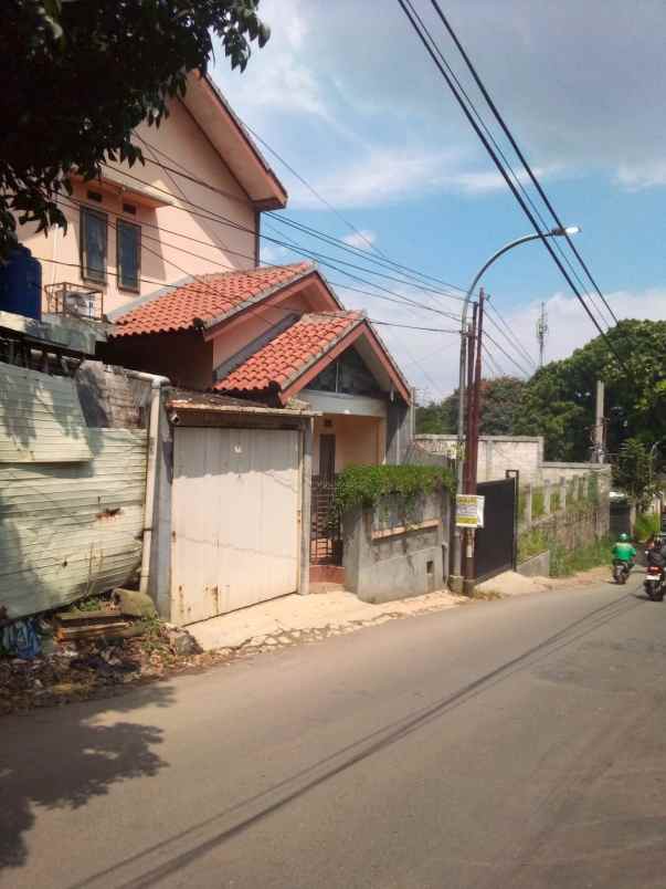dijual rumah jalan budi