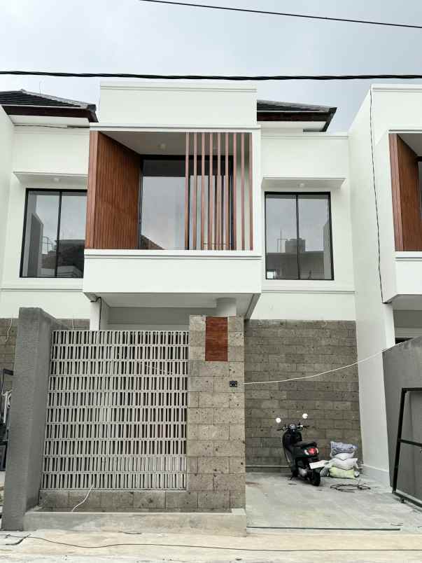 dijual rumah jalan cargo denpasar bali