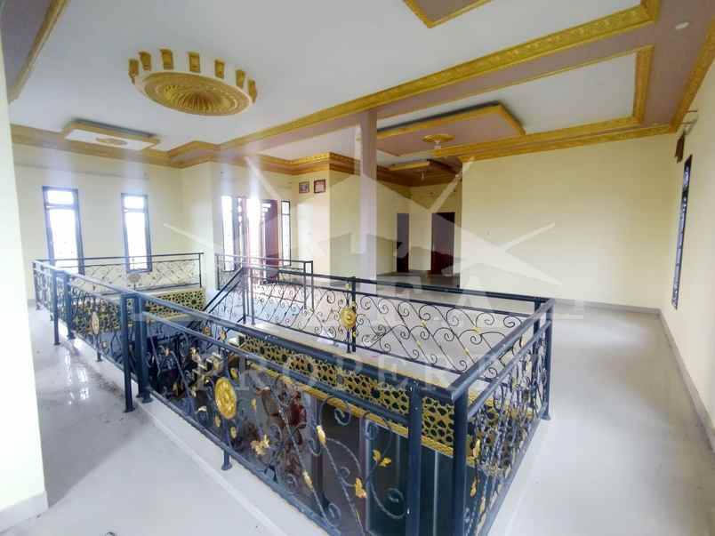 dijual rumah jalan dharma putra