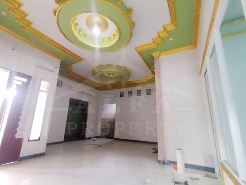 dijual rumah jalan dharma putra