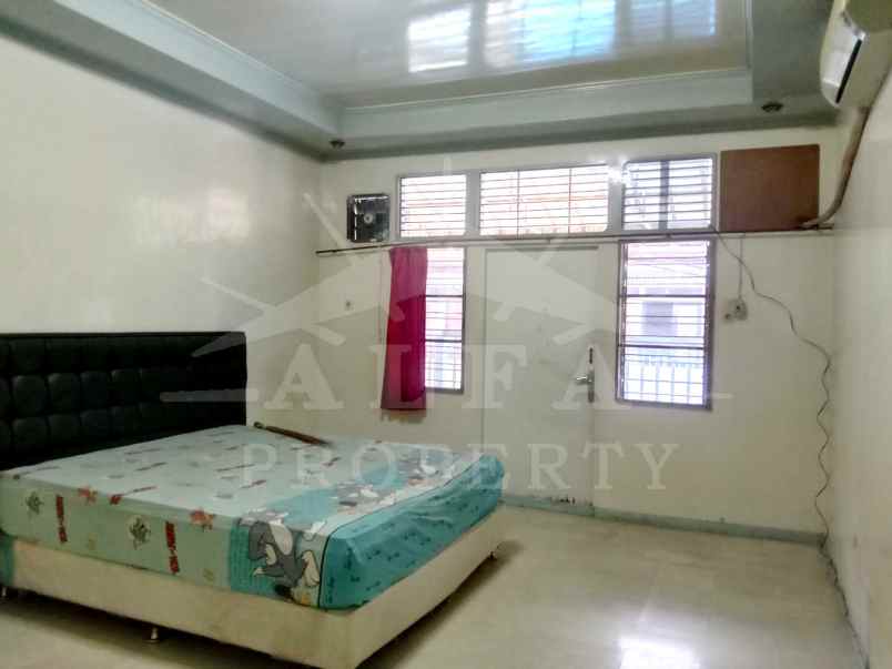 dijual rumah jalan diponegoro 2