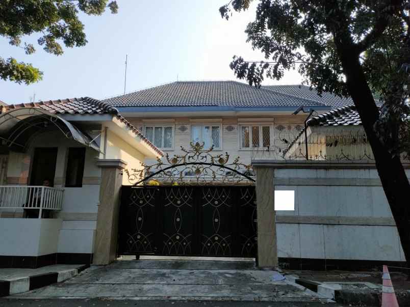 dijual rumah jalan dr kusuma atmaja