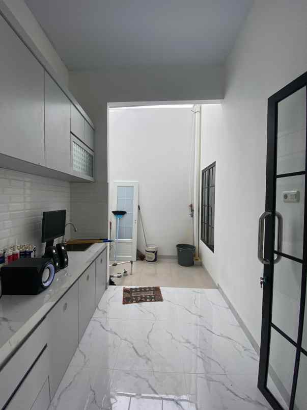 dijual rumah jalan hr subrantas pekanbaru