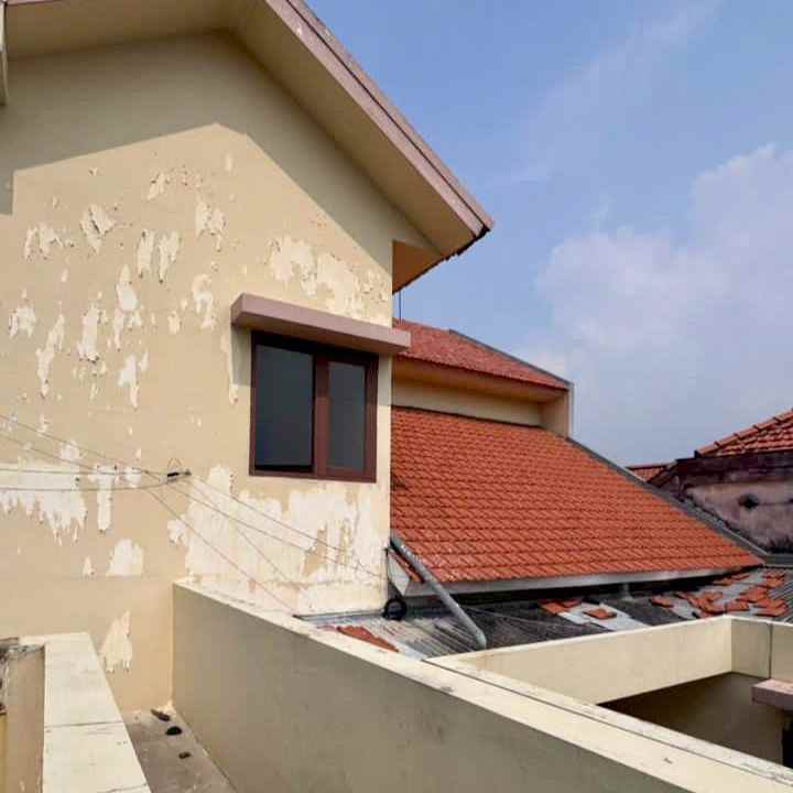 dijual rumah jalan jolotundo