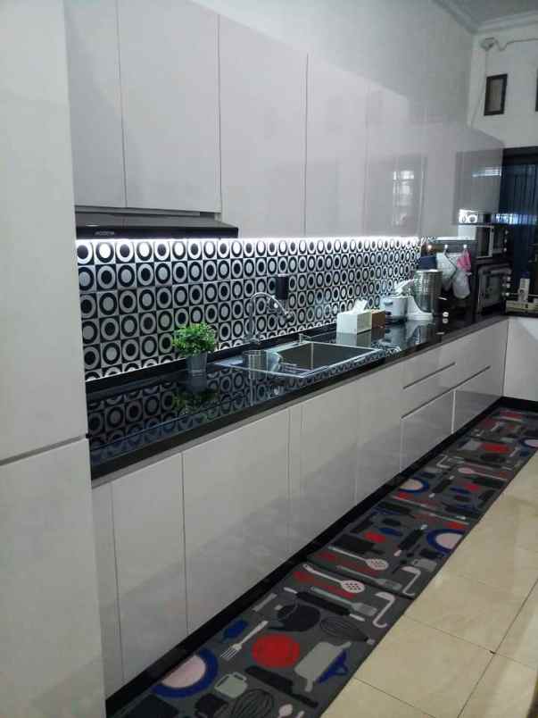 dijual rumah jalan kalisari raya