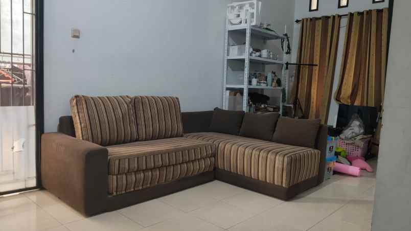 dijual rumah jalan kalisari raya