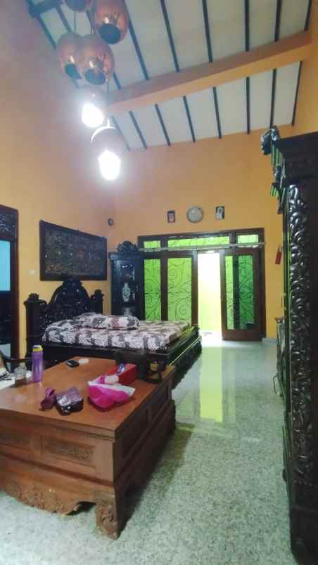 dijual rumah jalan kaliurang km 9 dusun