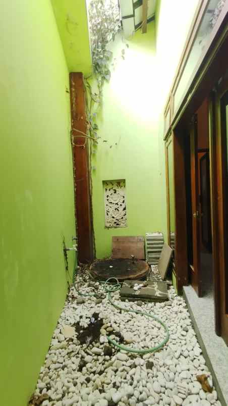 dijual rumah jalan kaliurang km 9 dusun