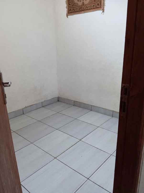 dijual rumah jalan merdeka sukmajaya depok