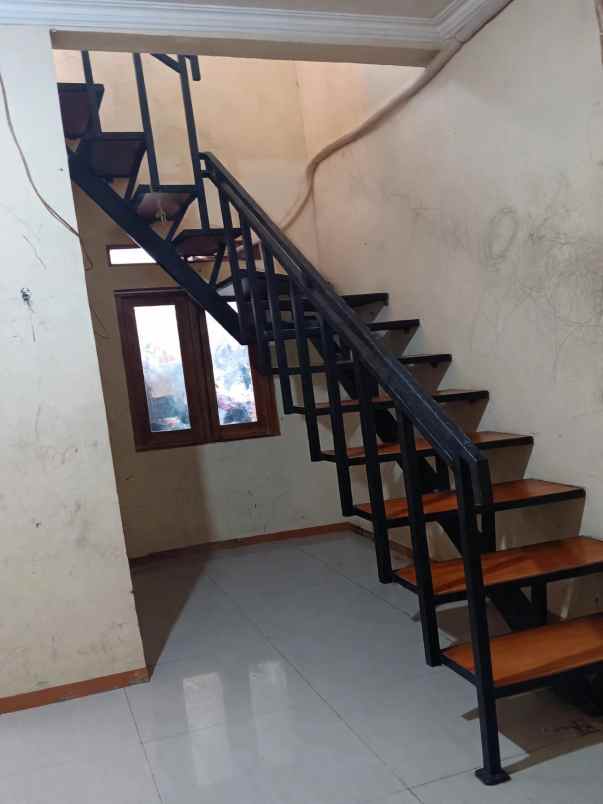 dijual rumah jalan merdeka sukmajaya depok