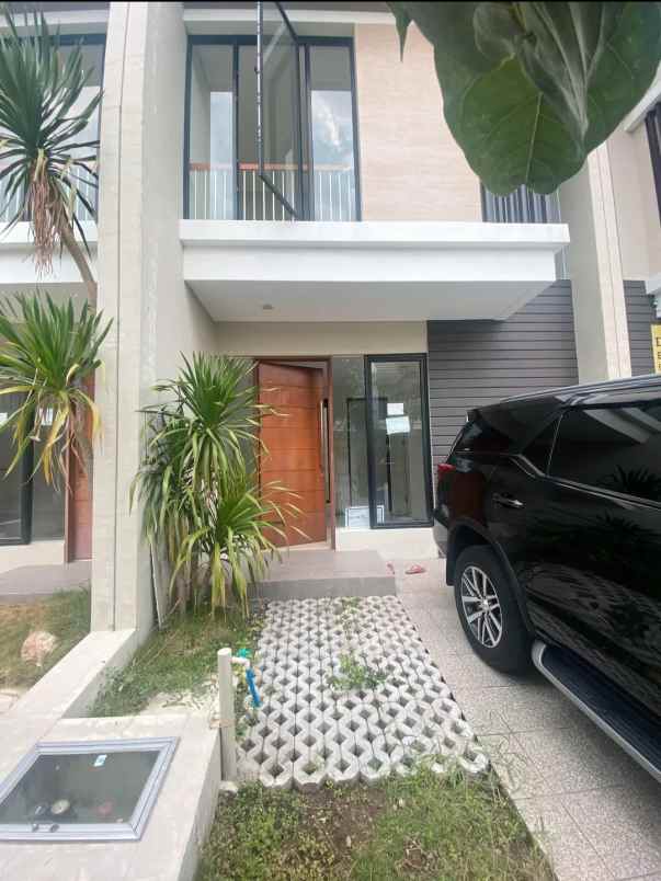 dijual rumah jalan northwest lake citraland