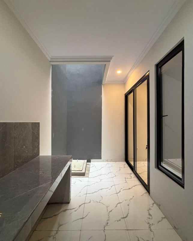 dijual rumah jalan raden sanim tanah