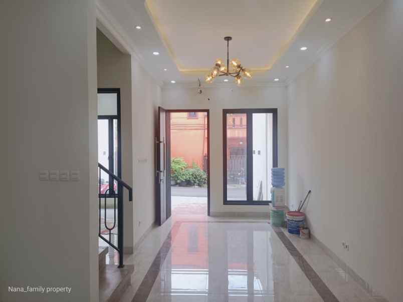 dijual rumah jalan raya kelapa dua