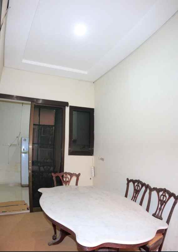 dijual rumah jalan sidosermo indah