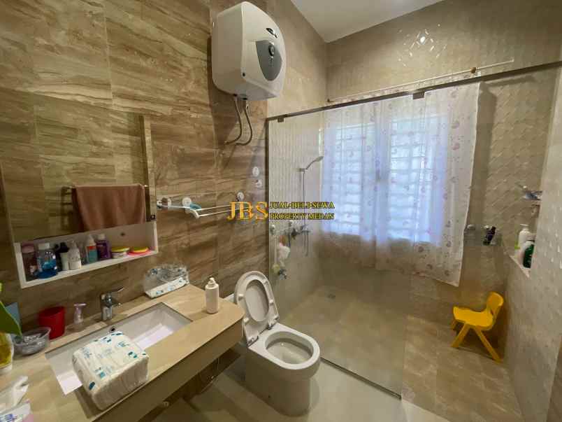 dijual rumah jalan t amir hamzah