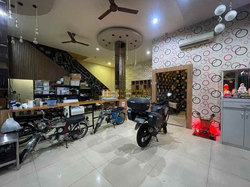 dijual rumah jalan t amir hamzah