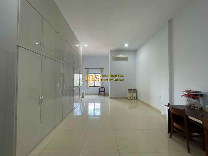 dijual rumah jalan t amir hamzah