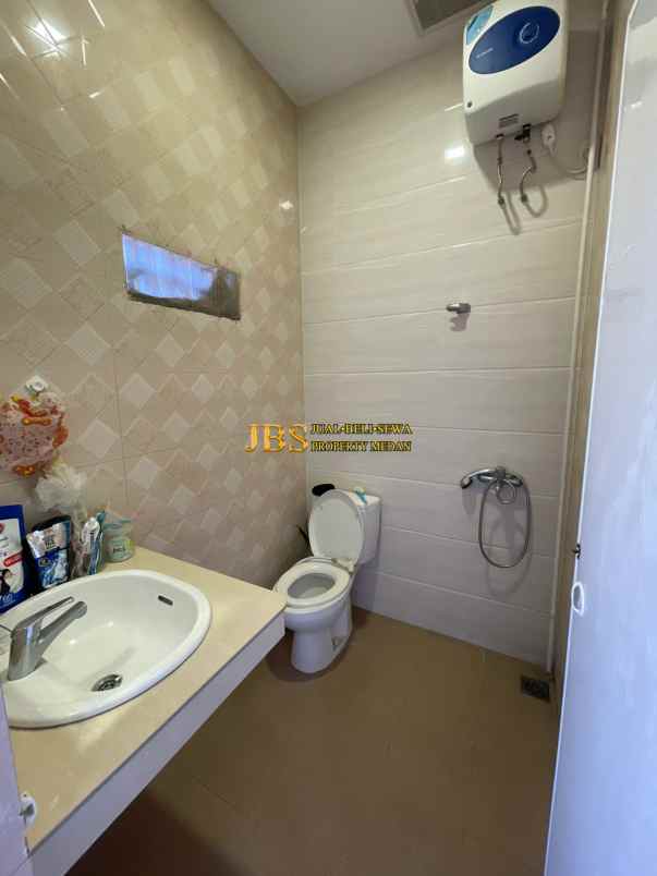 dijual rumah jalan t amir hamzah