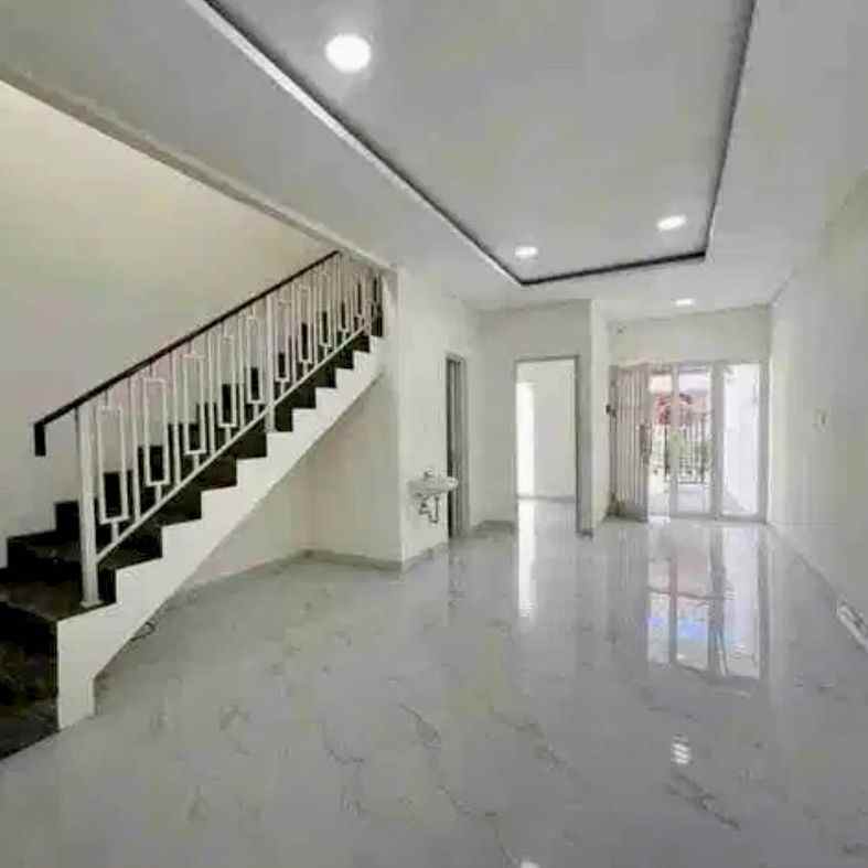 dijual rumah jemursari selatan