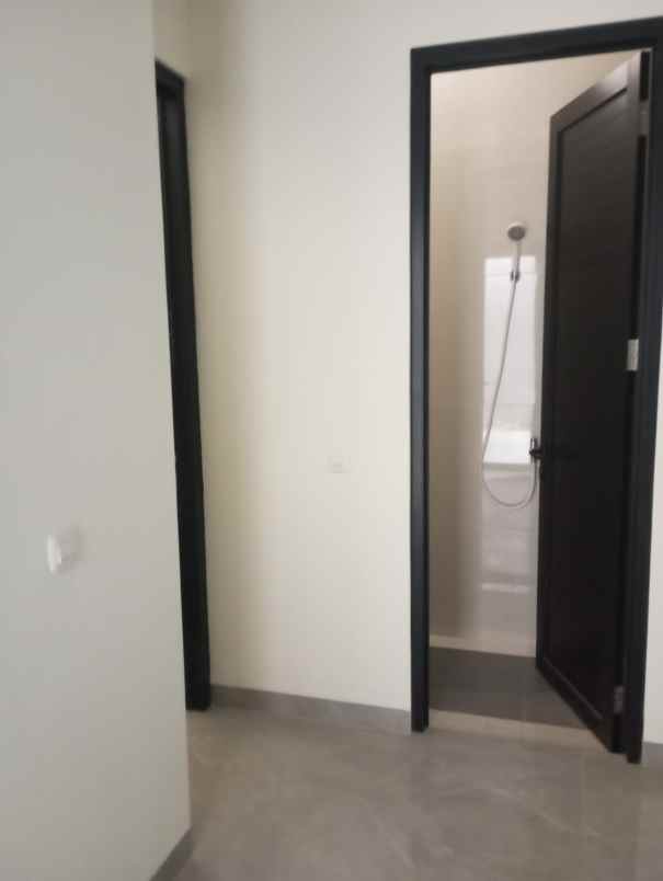 dijual rumah jl bambu apus raya bambu